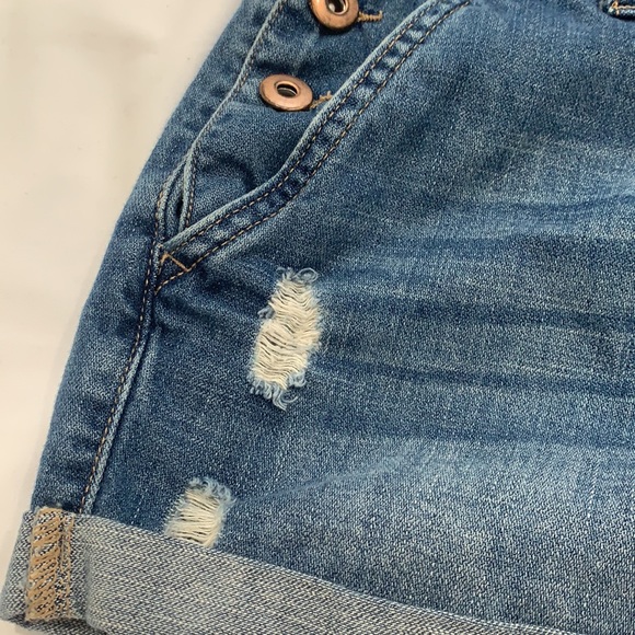 Forever 21 Distressed Jean Overall Shorts Size S - Picture 3 of 10